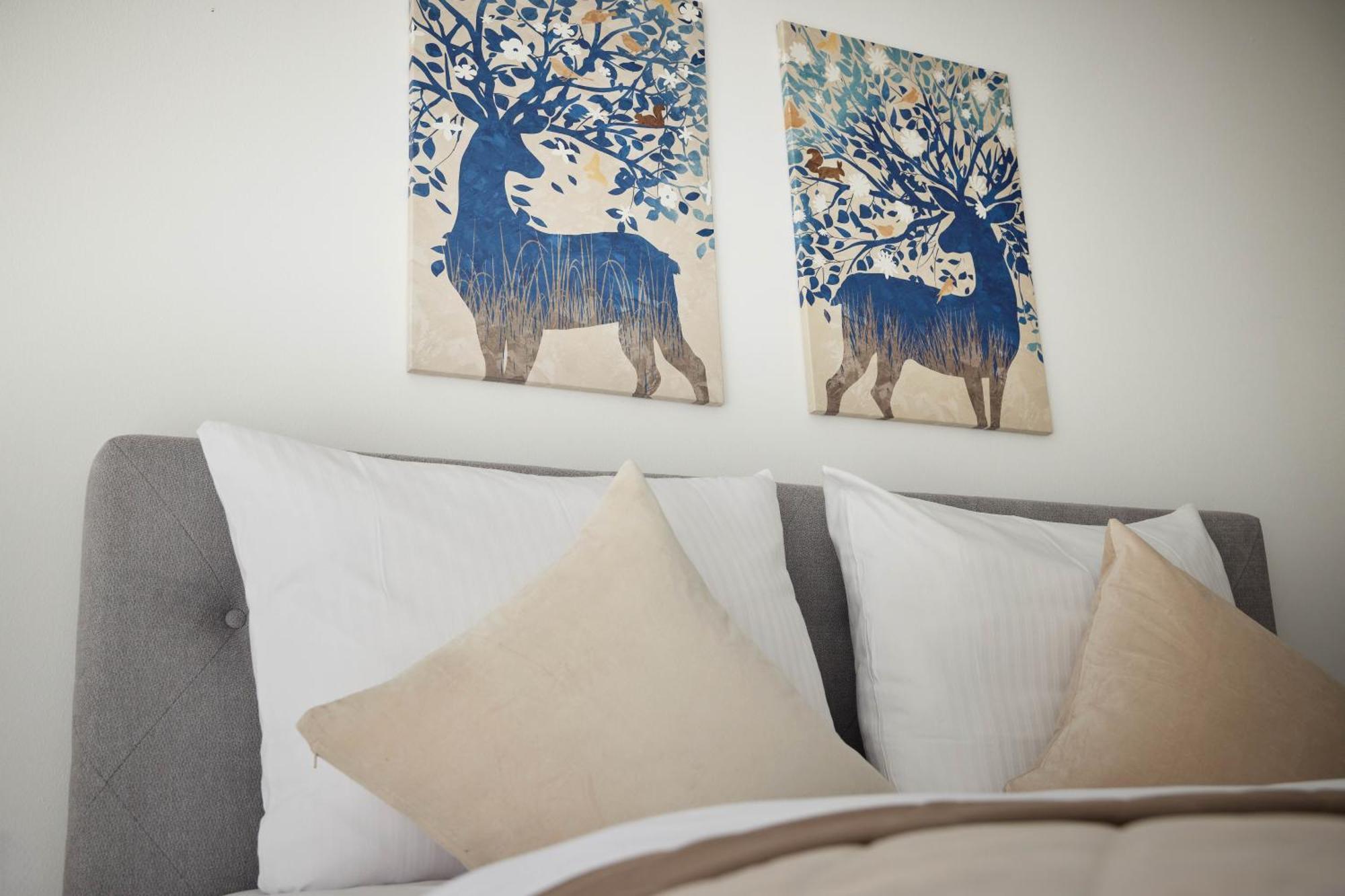 Idee Living: Penthouse Apartment Mit Parkplatz Weinheim Esterno foto